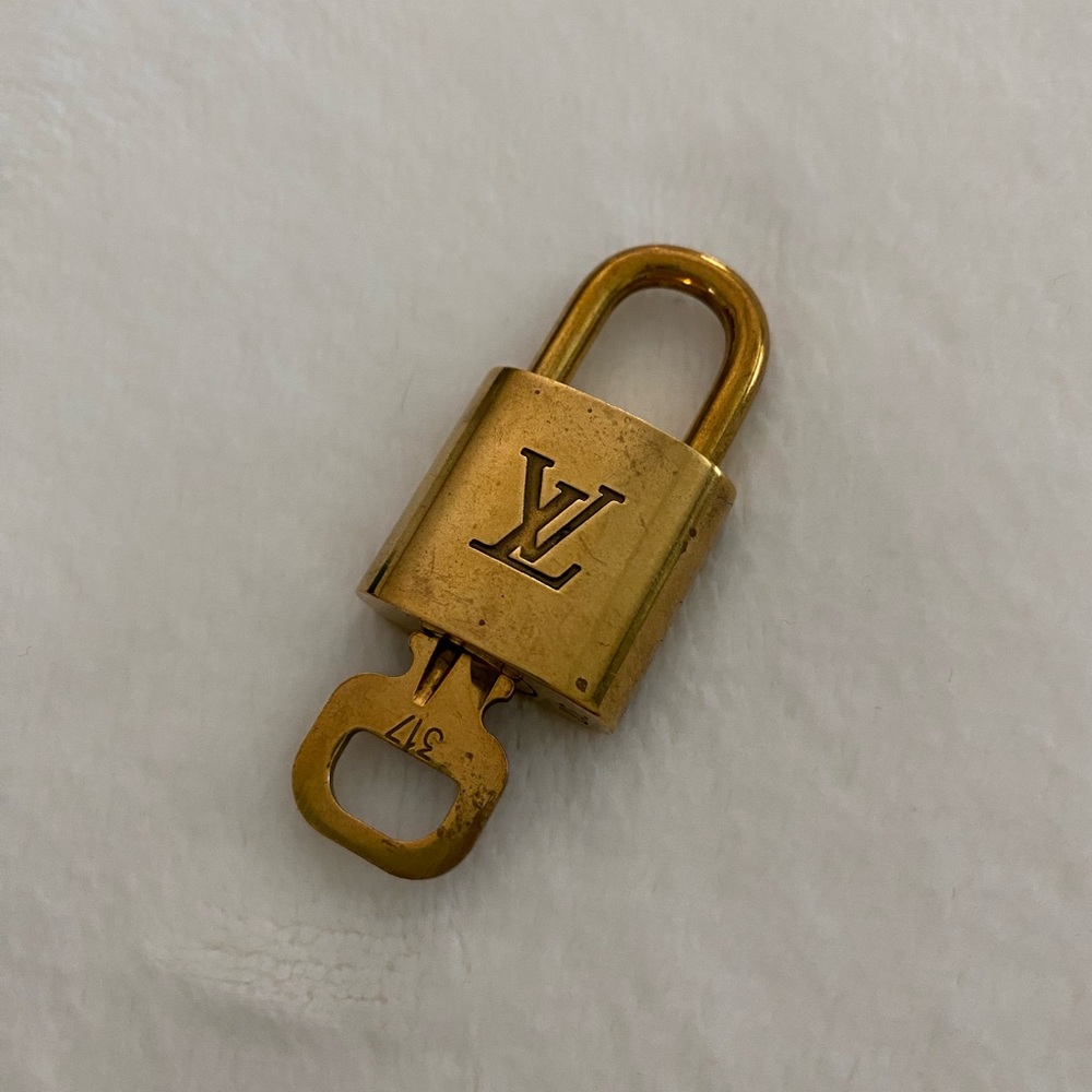 Louis Vuitton Lucky #317 Authentic Brass Lock and Key